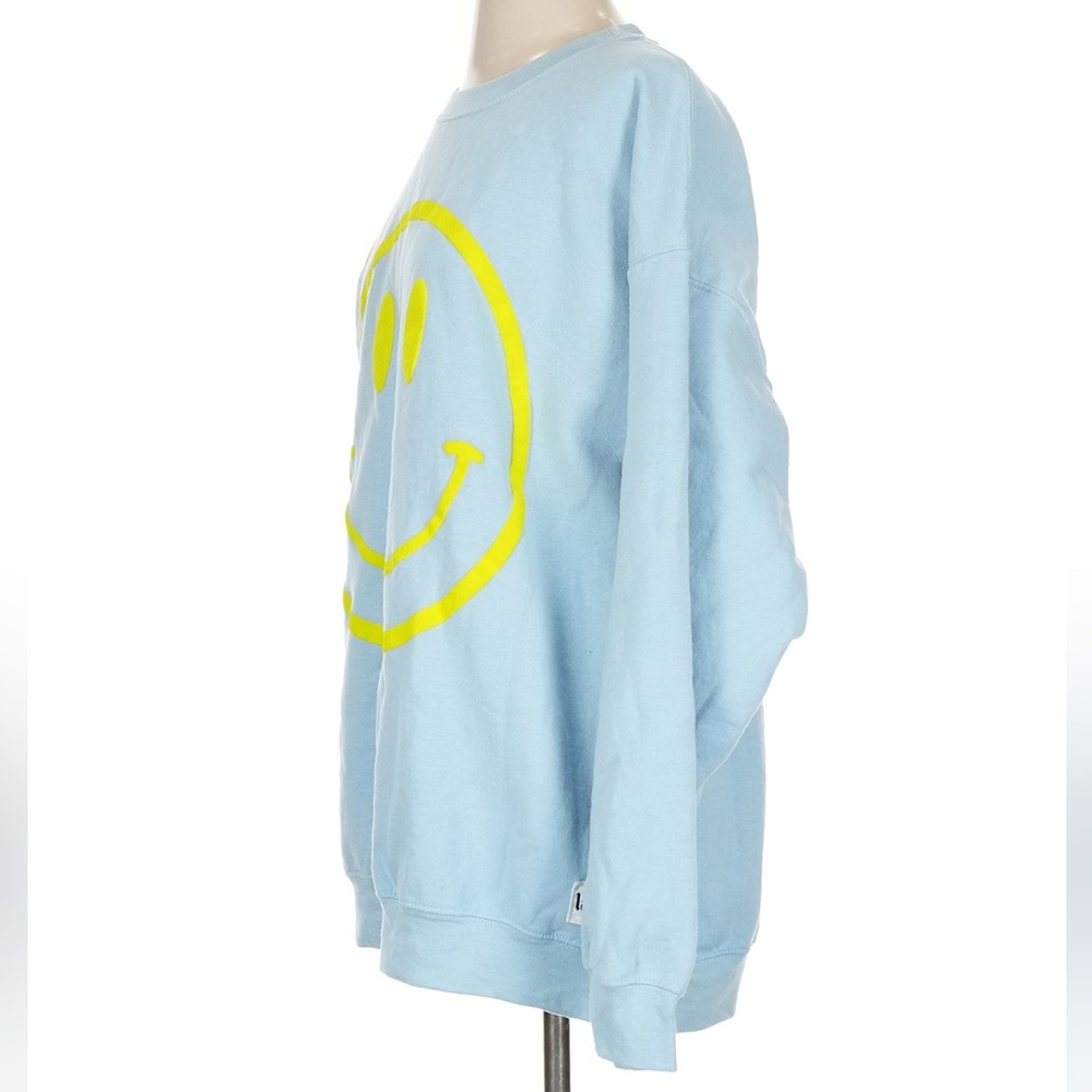 Dressed in Lala The World Needs Your Magic Oversized Pullover - Picture 6 of 7